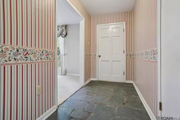 10164 Rhapsody Dr, Baton Rouge, LA 70815