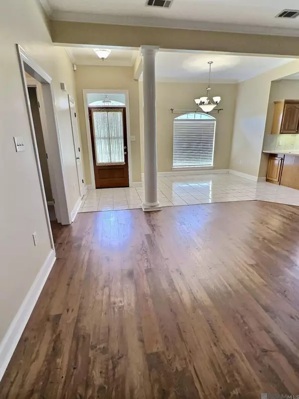 33861 Natures Way, Walker, LA 70785