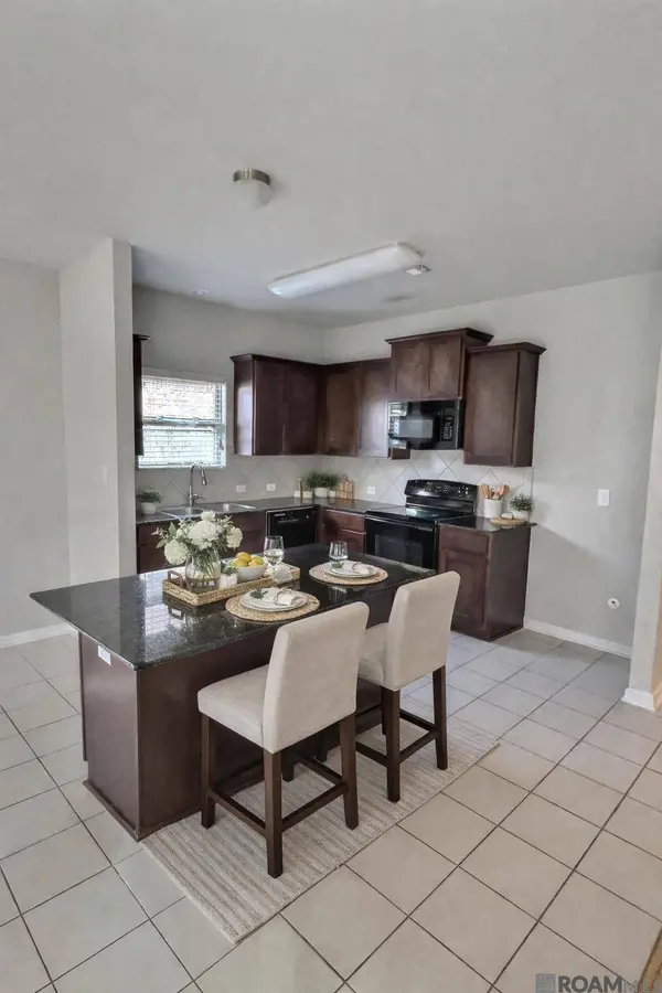 13228 Hazelwood Dr, Denham Springs, LA 70726