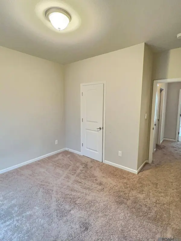 13228 Hazelwood Dr, Denham Springs, LA 70726