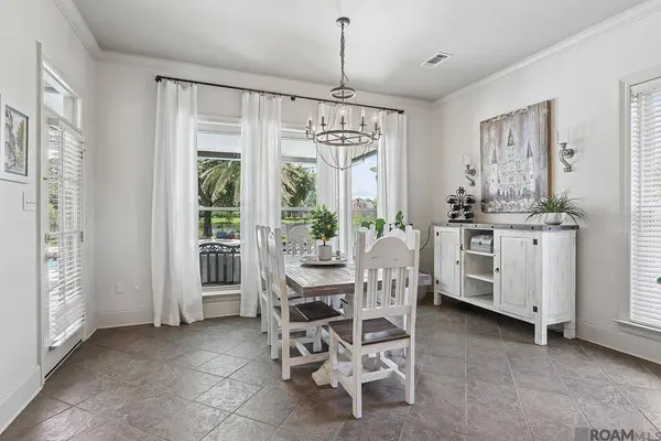 37188 Lakeshore Ave, Prairieville, LA 70769
