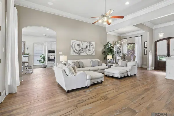 37188 Lakeshore Ave, Prairieville, LA 70769