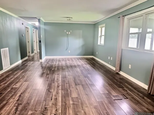 10658 Carmel Dr, Baton Rouge, LA 70818