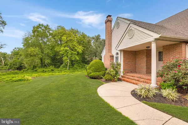 451 WINDROW CLUSTERS DR, Moorestown, NJ 08057