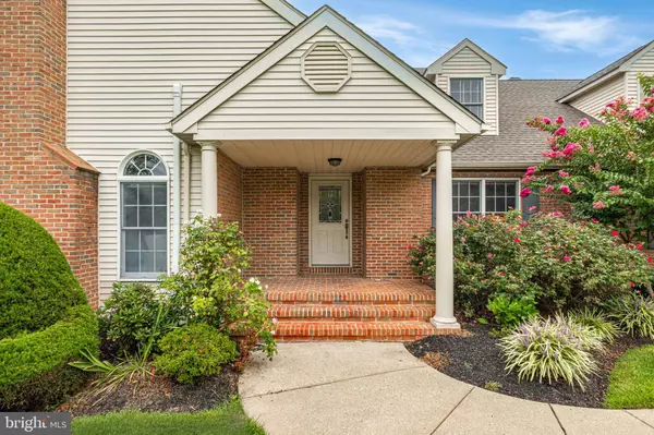 451 WINDROW CLUSTERS DR, Moorestown, NJ 08057