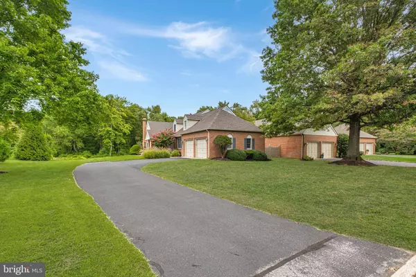 451 WINDROW CLUSTERS DR, Moorestown, NJ 08057