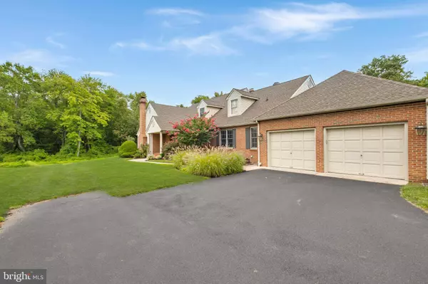 451 WINDROW CLUSTERS DR, Moorestown, NJ 08057