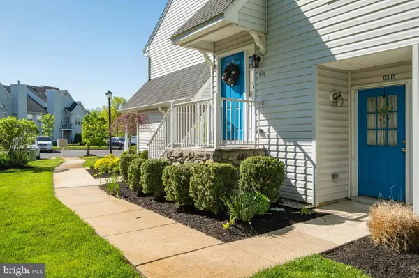 1605 SQUIRREL RD, Marlton, NJ 08053