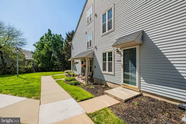 3201A RAMSBURY CT, Mount Laurel, NJ 08054