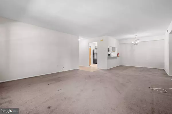 3201A RAMSBURY CT, Mount Laurel, NJ 08054