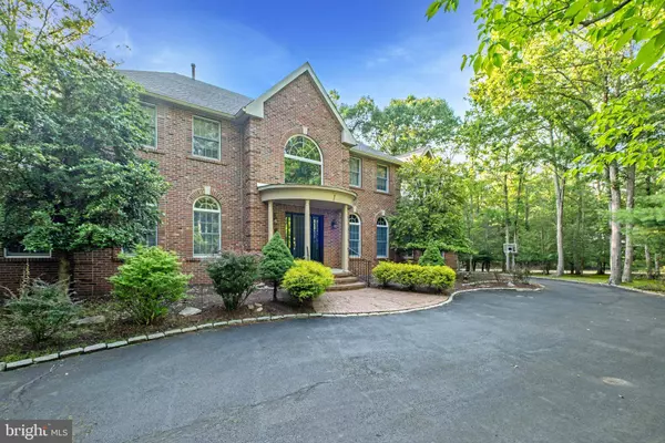 1 PEPPERBUSH CT, Medford, NJ 08055