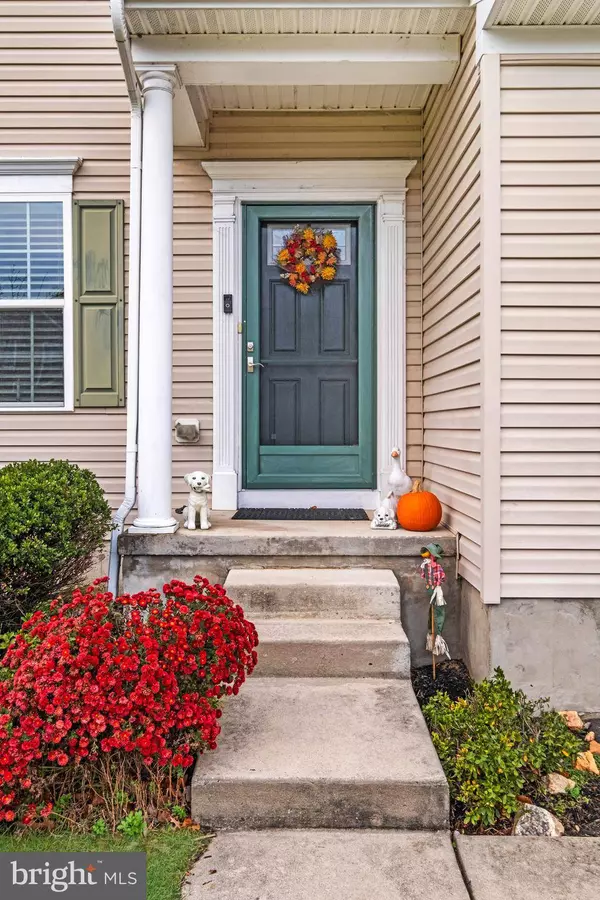 19 VAUGHN WAY, Burlington, NJ 08016