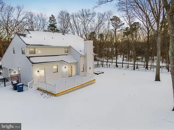 1 BRADDOCKS MILL RD, Medford, NJ 08055