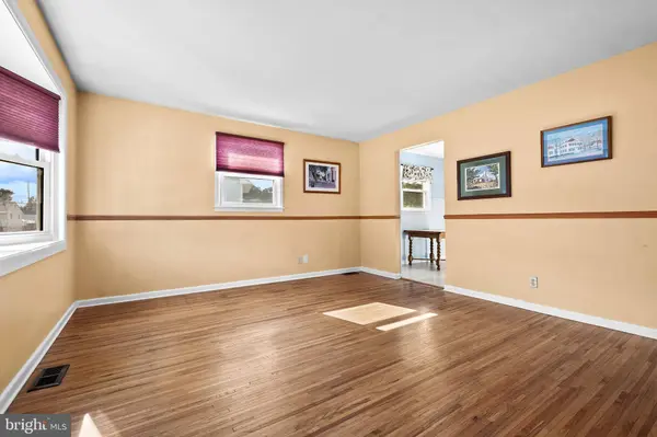 3 GLENWOOD RD, Lumberton, NJ 08048