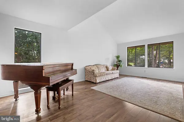 131 HEATH RD, Medford, NJ 08055