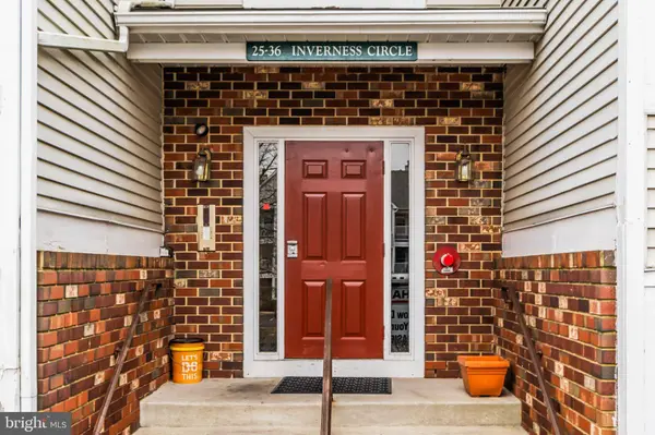 35 INVERNESS CIR, Marlton, NJ 08053