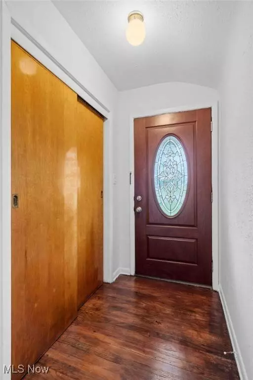 6123 Wilson Mills RD, Highland Heights, OH 44143