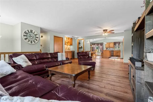 2835 Cynthia DR, Medina, OH 44256