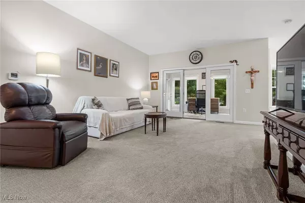 12772 Doula LN #12A, North Royalton, OH 44133