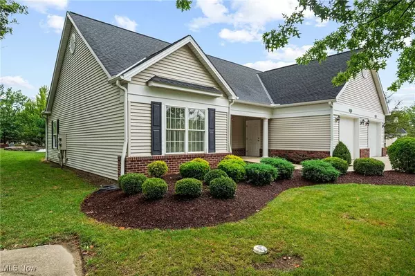 12772 Doula LN #12A, North Royalton, OH 44133