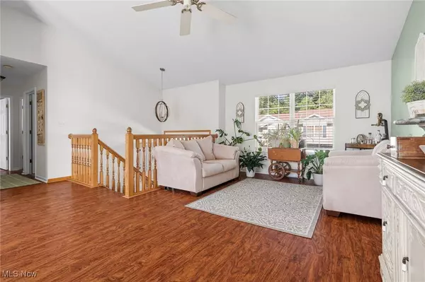 64 River Ridge LN, Munroe Falls, OH 44262