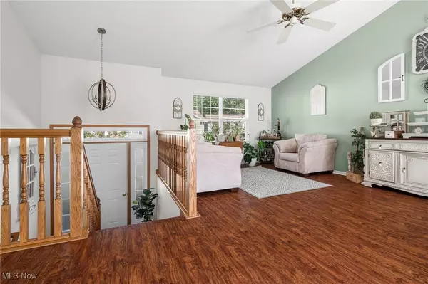 64 River Ridge LN, Munroe Falls, OH 44262