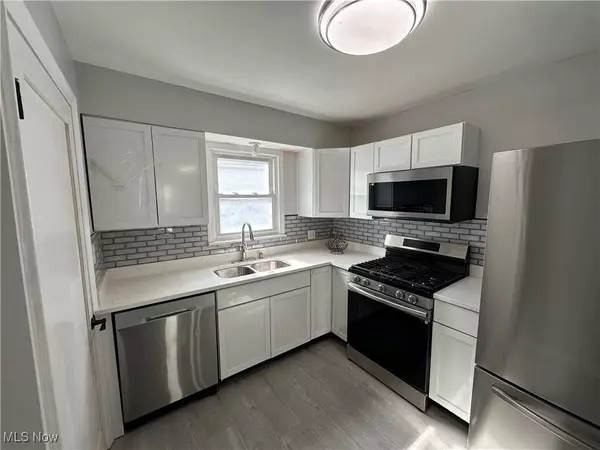 922 Winton AVE, Akron, OH 44320