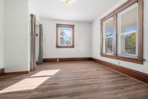 277 Fountain ST, Akron, OH 44306