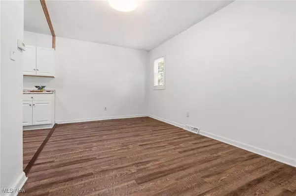 277 Fountain ST, Akron, OH 44306