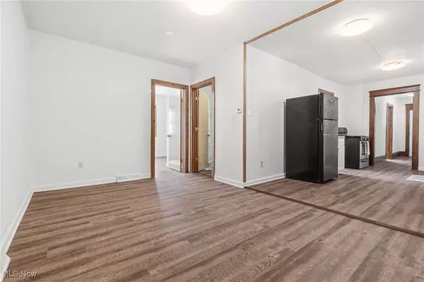 277 Fountain ST, Akron, OH 44306