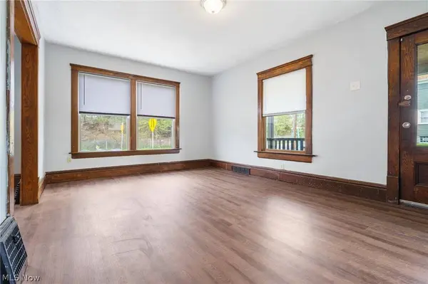 558 Nash ST, Akron, OH 44306