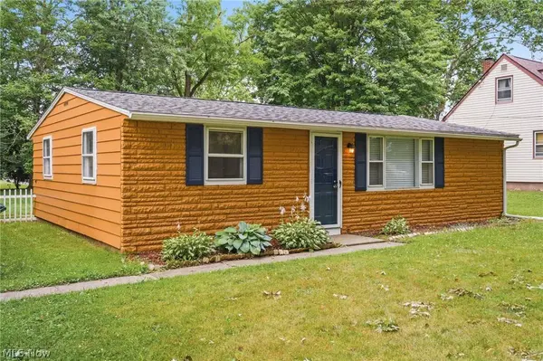 934 Meadowbrook AVE, Alliance, OH 44601
