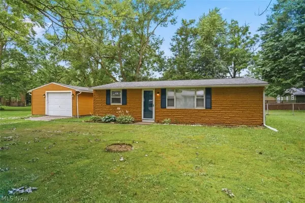 934 Meadowbrook AVE, Alliance, OH 44601