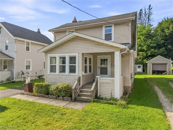 3946 Eleanor ST, Mogadore, OH 44260