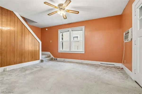 3946 Eleanor ST, Mogadore, OH 44260