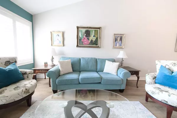 22 Ivy CRES, Wasaga Beach, ON L9Z 0H8