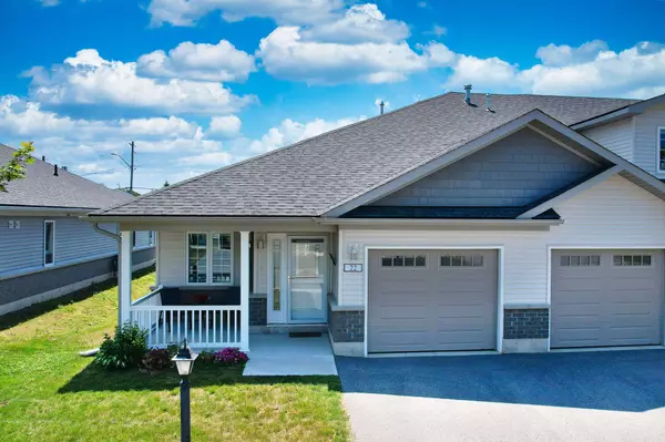 22 Ivy CRES, Wasaga Beach, ON L9Z 0H8