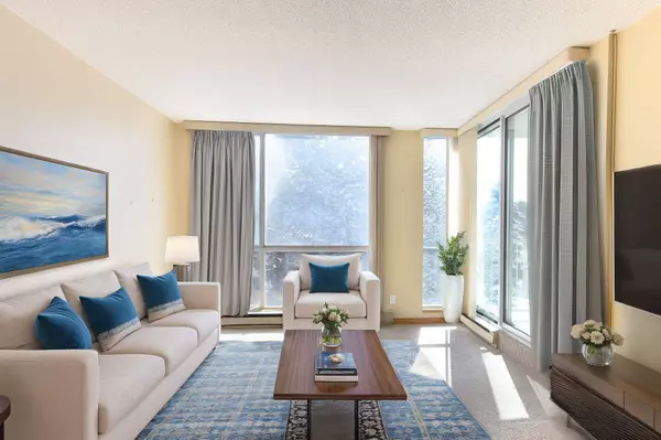 24 Ramblings WAY #305, Collingwood, ON L9Y 5S7