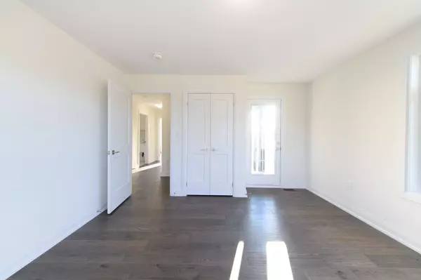 45 Joanne CRES, Wasaga Beach, ON L9Z 2N9