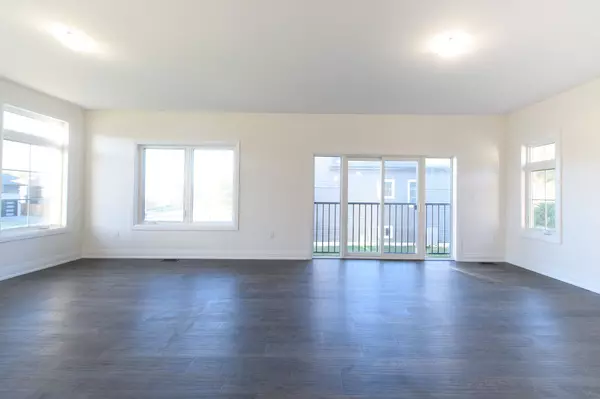 45 Joanne CRES, Wasaga Beach, ON L9Z 2N9