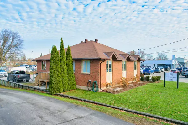 339 Hume ST, Collingwood, ON L9Y 1W4