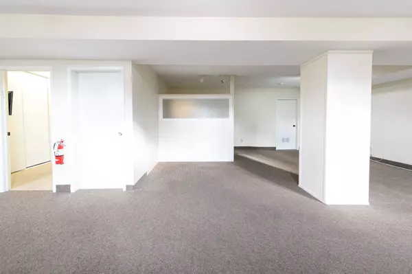 339 Hume ST, Collingwood, ON L9Y 1W4