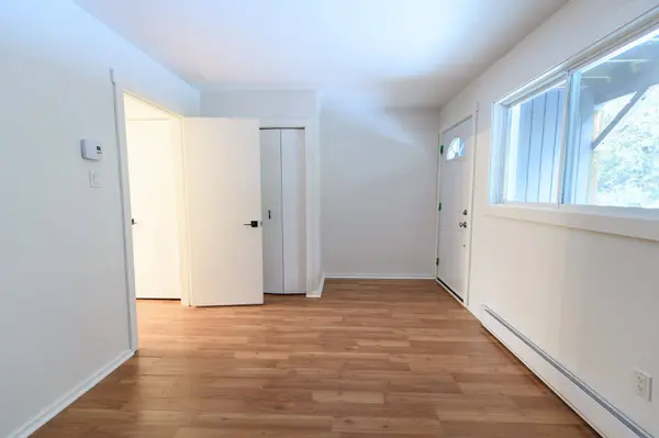 17 Harbour ST W #227, Collingwood, ON L9Y 5B4