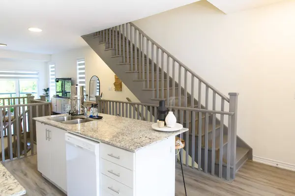 14 Winters CRES, Collingwood, ON L9Y 5T1