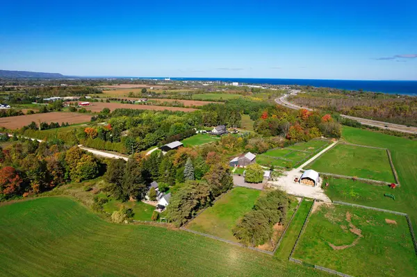 6905 Regent ST, Clearview, ON L9Y 3Z1