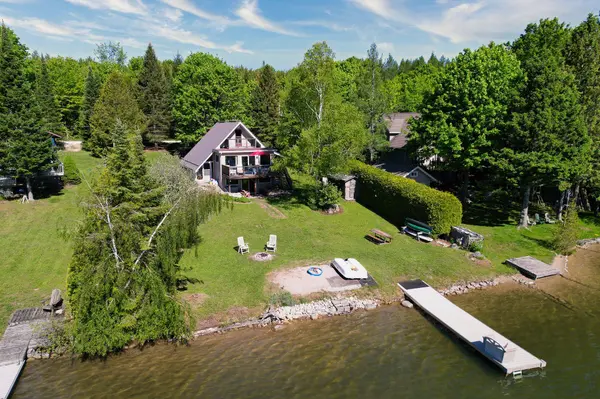 123 Macdonalds RD, Grey Highlands, ON N0C 1E0