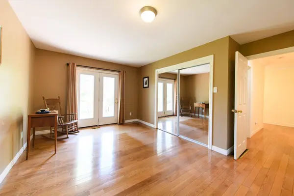 38 Station ST, Clearview, ON L0M 1L0