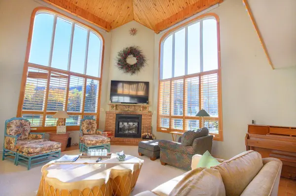 150 Wyandot CT, Blue Mountains, ON L9Y 0S4