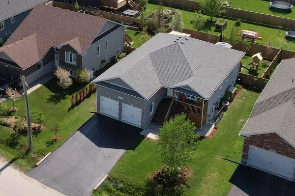 37 Marilyn AVE N, Wasaga Beach, ON L9Z 2Y5