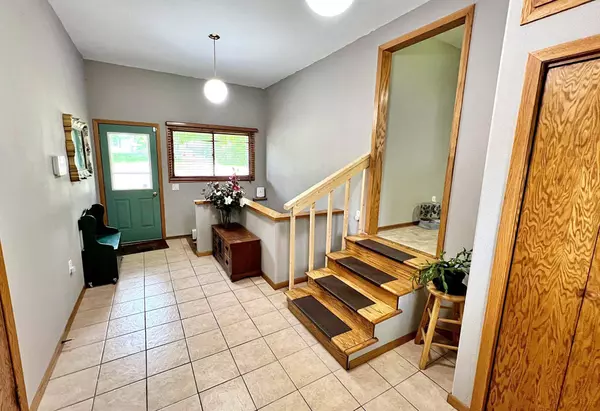 1005 E Superior ST, Isle, MN 56342